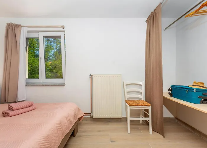 アパート 1 Bedroom Lovely In