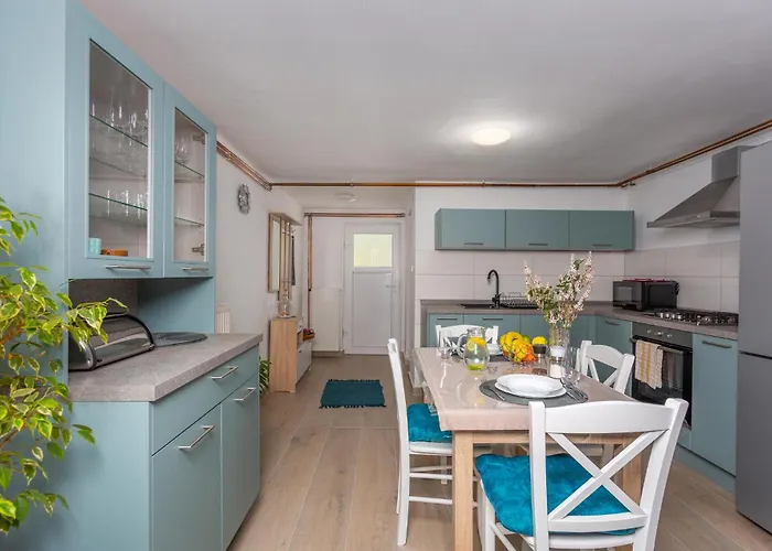 1 Bedroom Lovely In アパート *