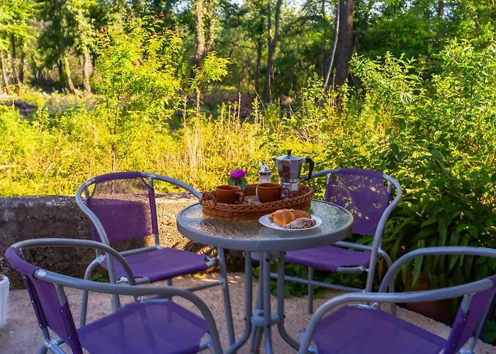 1 Bedroom Lovely In リスィカ