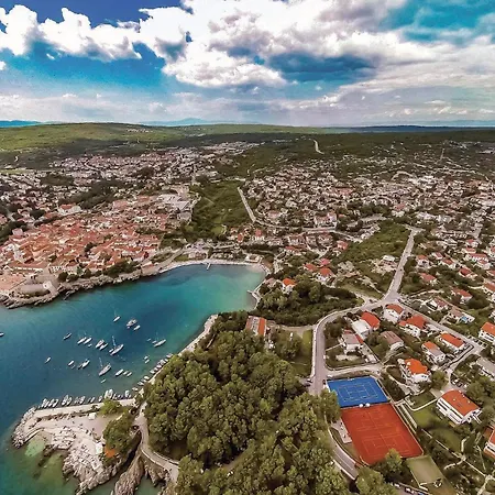 1 Bedroom Lovely In Apartamento Risika