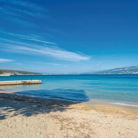 1 Bedroom Lovely In Risika